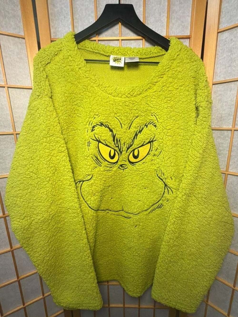 Dr. Seuss The Grinch Sherpa Pullover Sweater Size XL Green Fuzzy Fleece